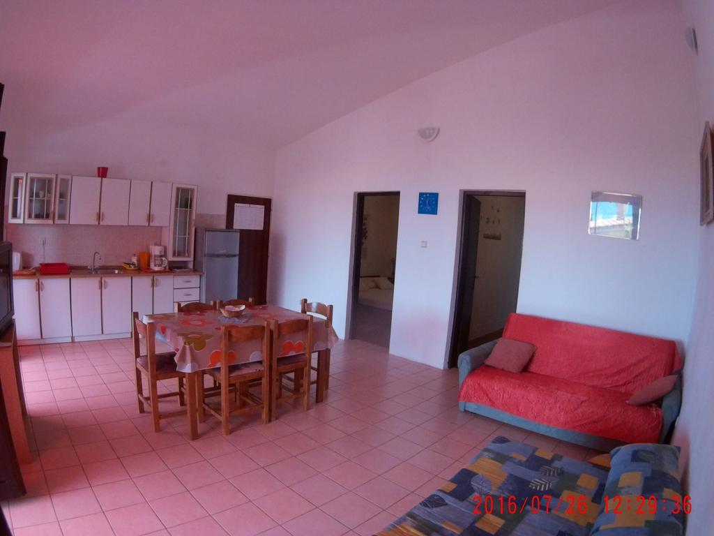 Apartman Luburic Pinezići Exterior foto